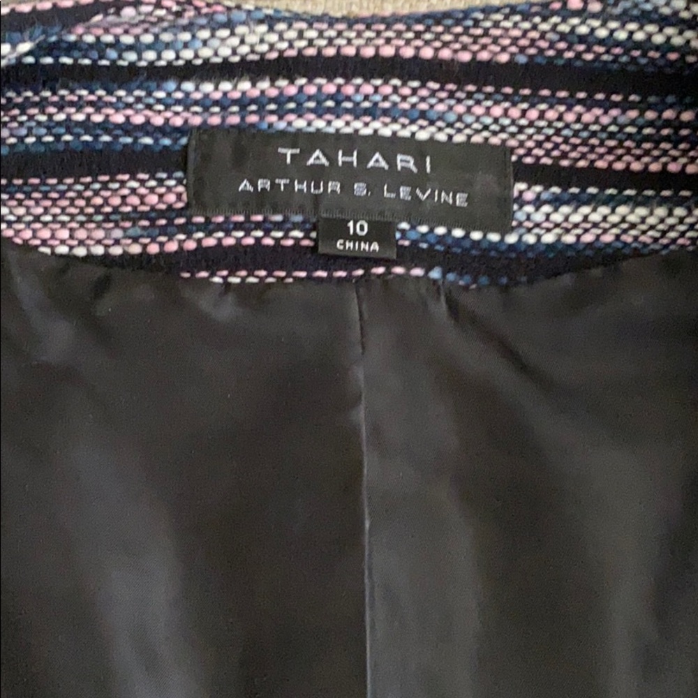Tahari jacket - Picture 3 of 4